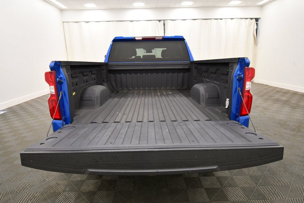 Used 2022 Chevrolet Silverado 1500 RST w/ Z71 Off-Road Package AWD/4WD image 7