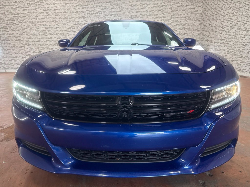 Used 2019 Dodge Charger SXT w/ Leather Interior Group RWD image 2