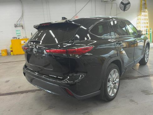 Used 2020 Toyota Highlander Limited AWD/4WD image 7