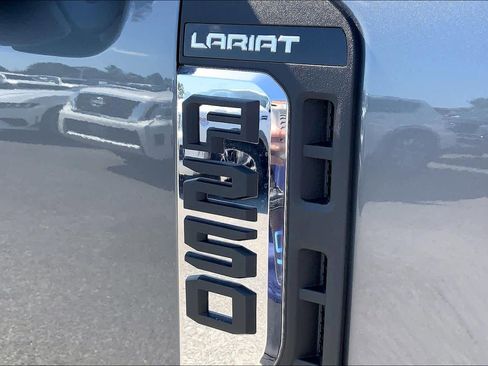 Used 2026 Ford F250 Lariat w/ Lariat Ultimate Package image 10