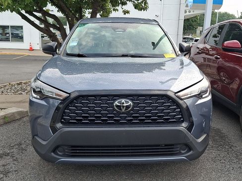 Used 2023 Toyota Corolla Cross L AWD/4WD image 2