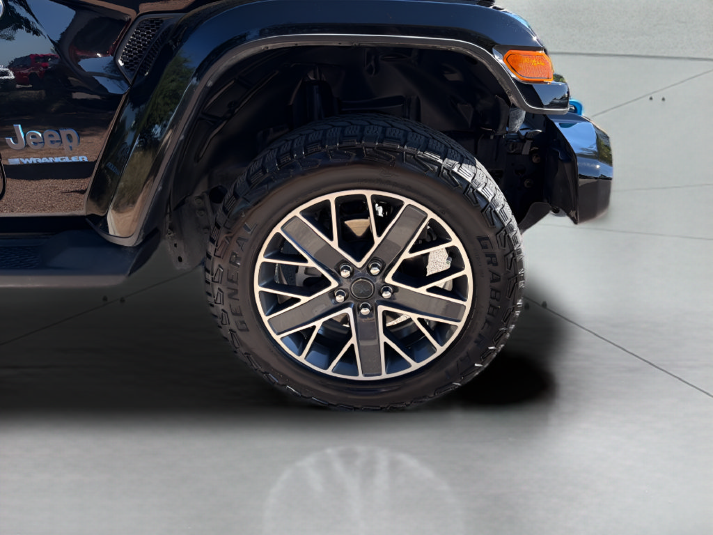 Used 2024 Jeep Wrangler High Altitude AWD/4WD image 13