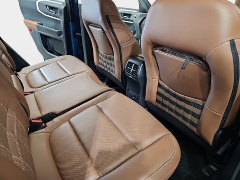 Used 2023 Ford Bronco Sport Heritage Limited image 13