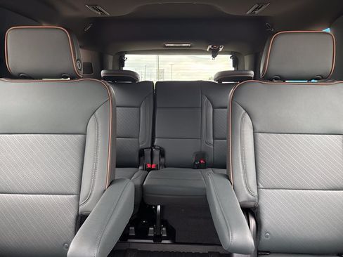 New 2026 GMC Yukon AT4 w/ AT4 Premium Plus Package AWD/4WD image 22