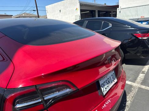 Used 2022 Tesla Model 3 Long Range AWD/4WD image 4