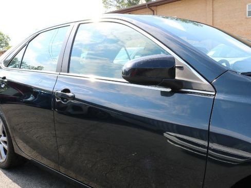 Used 2015 Toyota Camry XLE FWD image 3