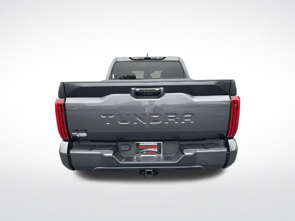Used 2023 Toyota Tundra SR5 w/ SR5 Convenience Package AWD/4WD image 5