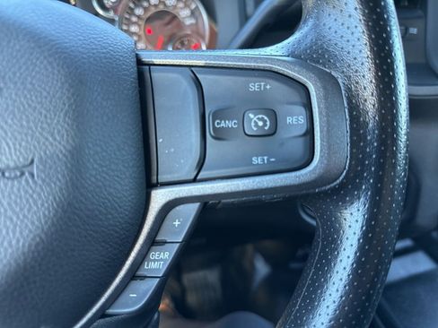 Used 2024 RAM 2500 Tradesman w/ Chrome Appearance Group image 23