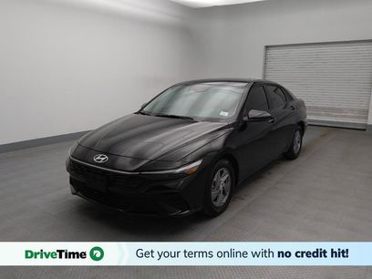 Used 2025 Hyundai Elantra SE