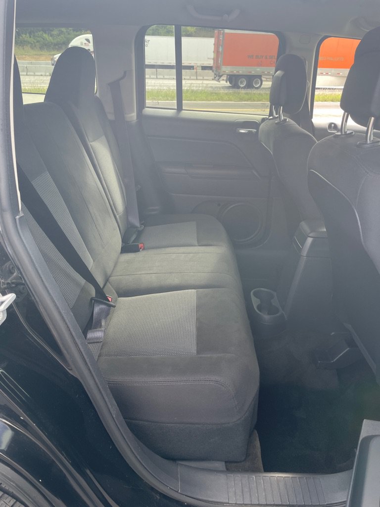 Used 2016 Jeep Patriot Latitude FWD image 20