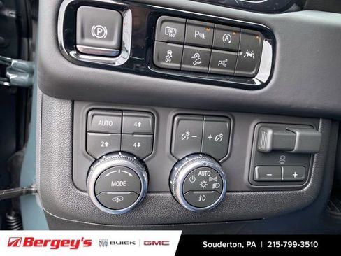 New 2026 GMC Yukon AT4 Ultimate AWD/4WD image 20
