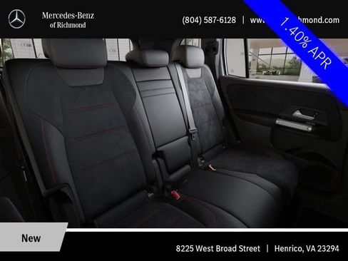Used 2025 Mercedes-Benz GLB 250 4MATIC image 5