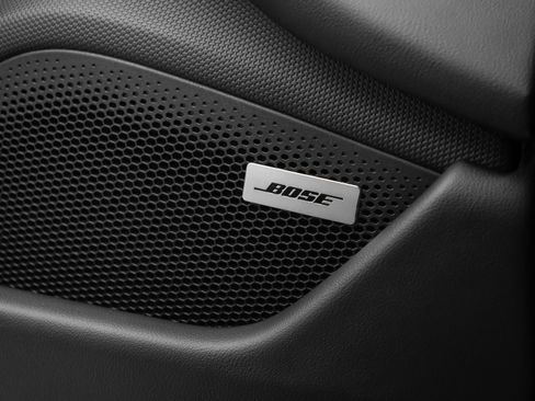 New 2025 Porsche Taycan image 40