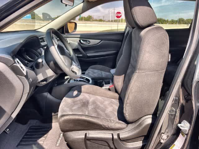 Used 2016 Nissan Rogue S FWD image 11