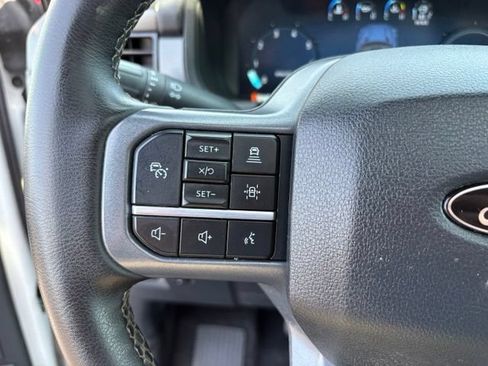 Used 2025 Ford F150 Lariat AWD/4WD image 20