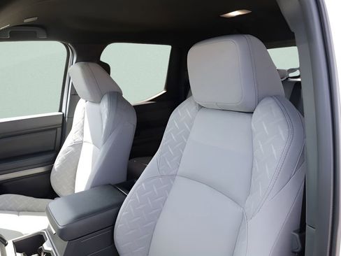 New 2026 Toyota Tacoma SR5 AWD/4WD image 8