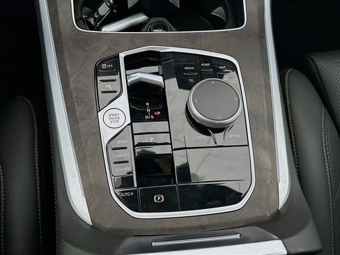 Used 2024 BMW X5 sDrive40i w/ Premium Package image 25