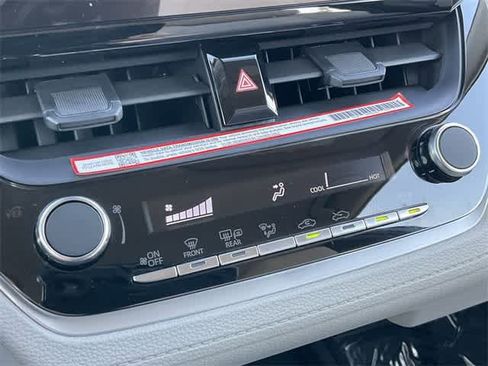 Used 2026 Toyota Corolla Cross L image 22