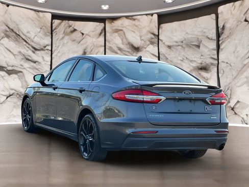 Used 2020 Ford Fusion SE w/ Equipment Group 151A image 8