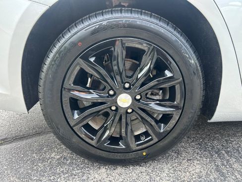 Used 2021 Chevrolet Malibu LT FWD image 22