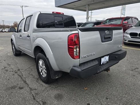 Used 2019 Nissan Frontier SV image 8