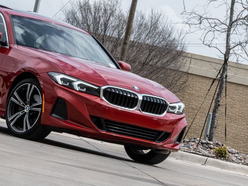 Certified 2024 BMW 330i 330i w/ Premium Package image 5