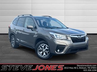 Used 2021 Subaru Forester Premium image 1