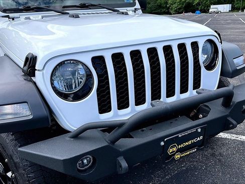 Used 2020 Jeep Gladiator Sport w/ Quick Order Package 23S AWD/4WD image 34
