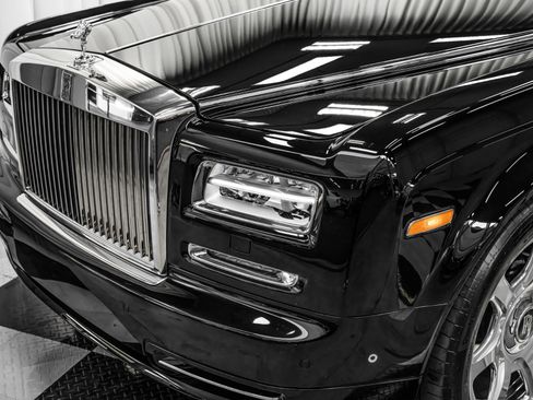 Used 2013 Rolls-Royce Phantom Sedan image 34