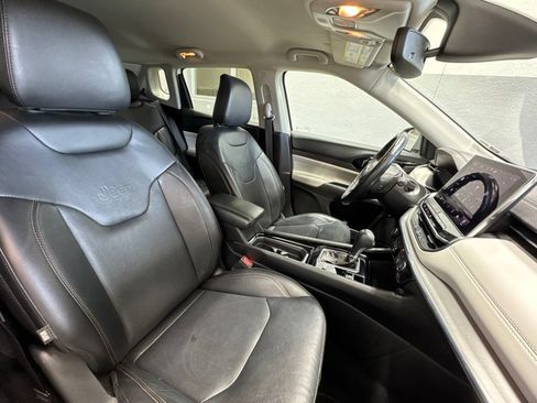 Used 2022 Jeep Compass Limited AWD/4WD image 27