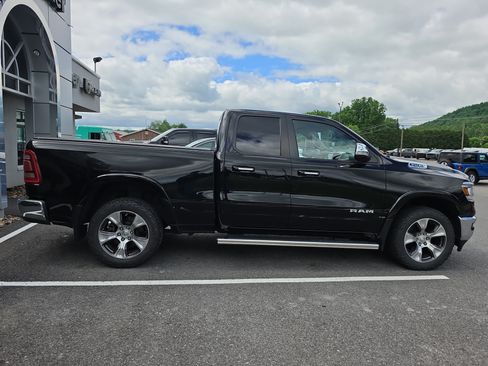 Used 2019 RAM 1500 Laramie AWD/4WD image 2