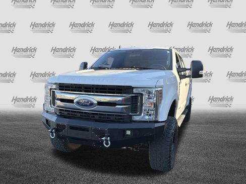 Used 2019 Ford F250 XLT w/ XLT Value Package image 8