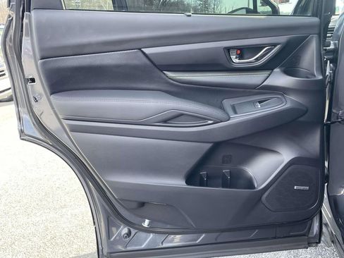 Used 2025 Subaru Ascent Bronze Edition w/ Popular Package #2 image 2