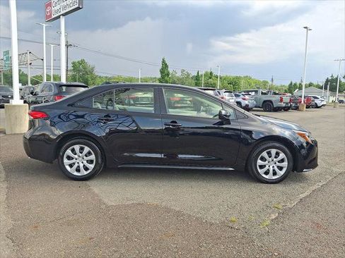 Used 2026 Toyota Corolla LE FWD image 27
