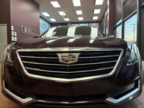 Used 2018 Cadillac CT6 Luxury image 4
