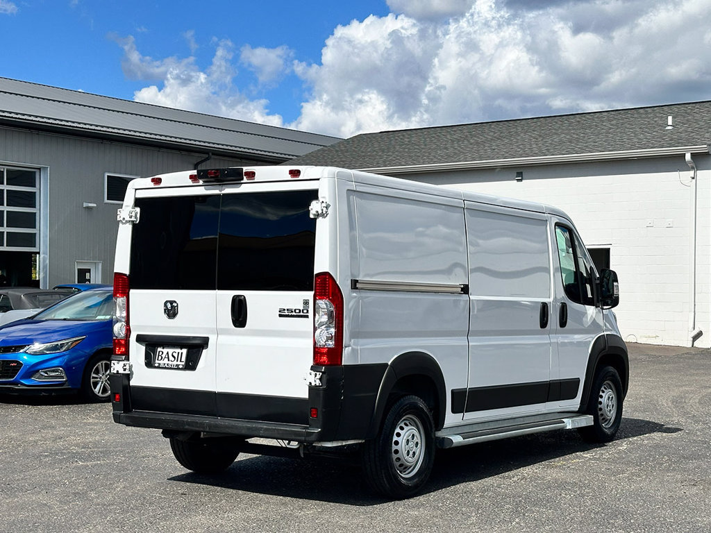 Used 2025 RAM ProMaster 2500 w/ U-Haul Equipment Group FWD image 8