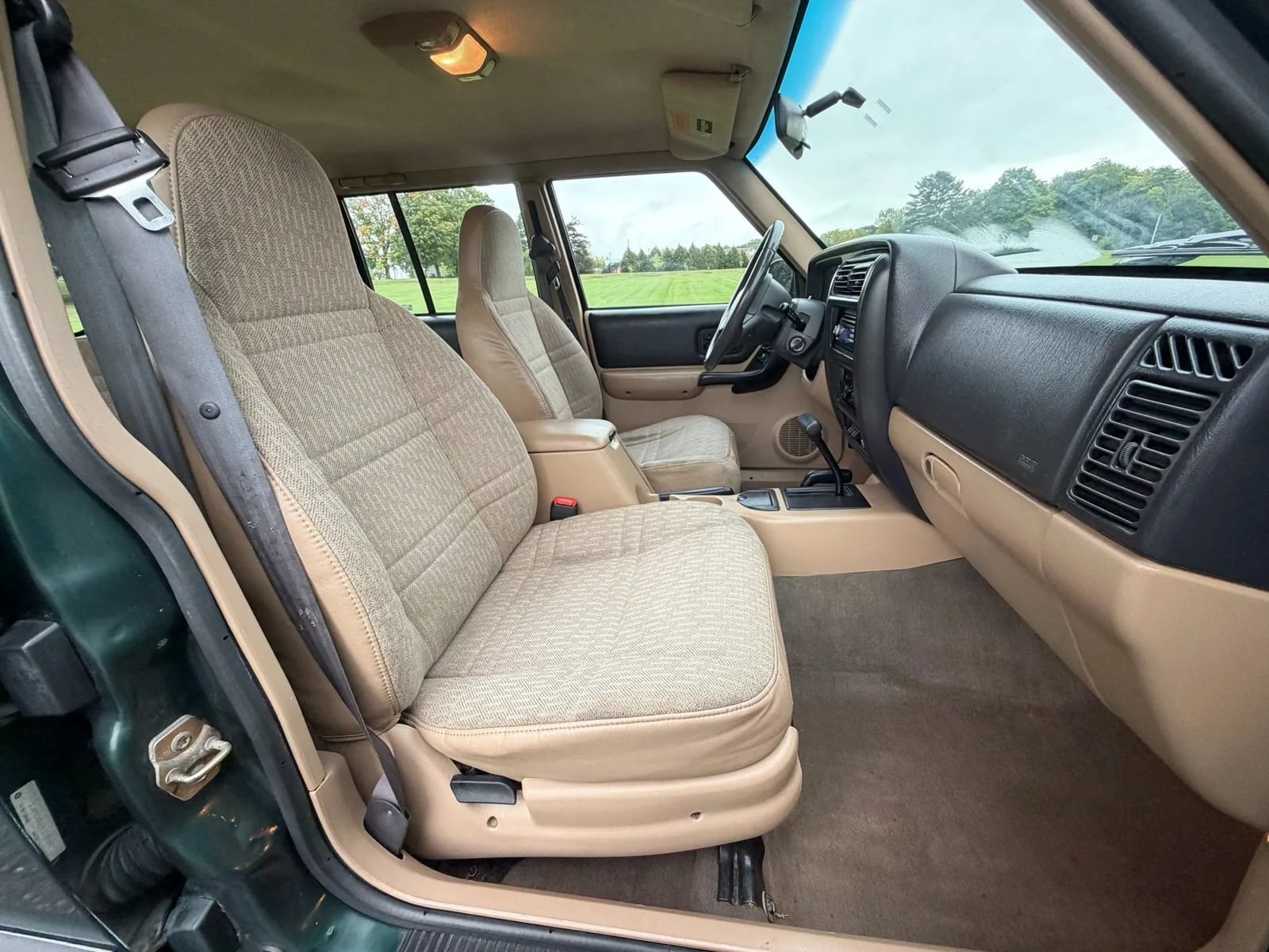 Used 1999 Jeep Cherokee 4WD 4-Door image 26