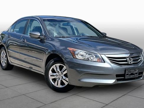 Used 2012 Honda Accord LX image 2