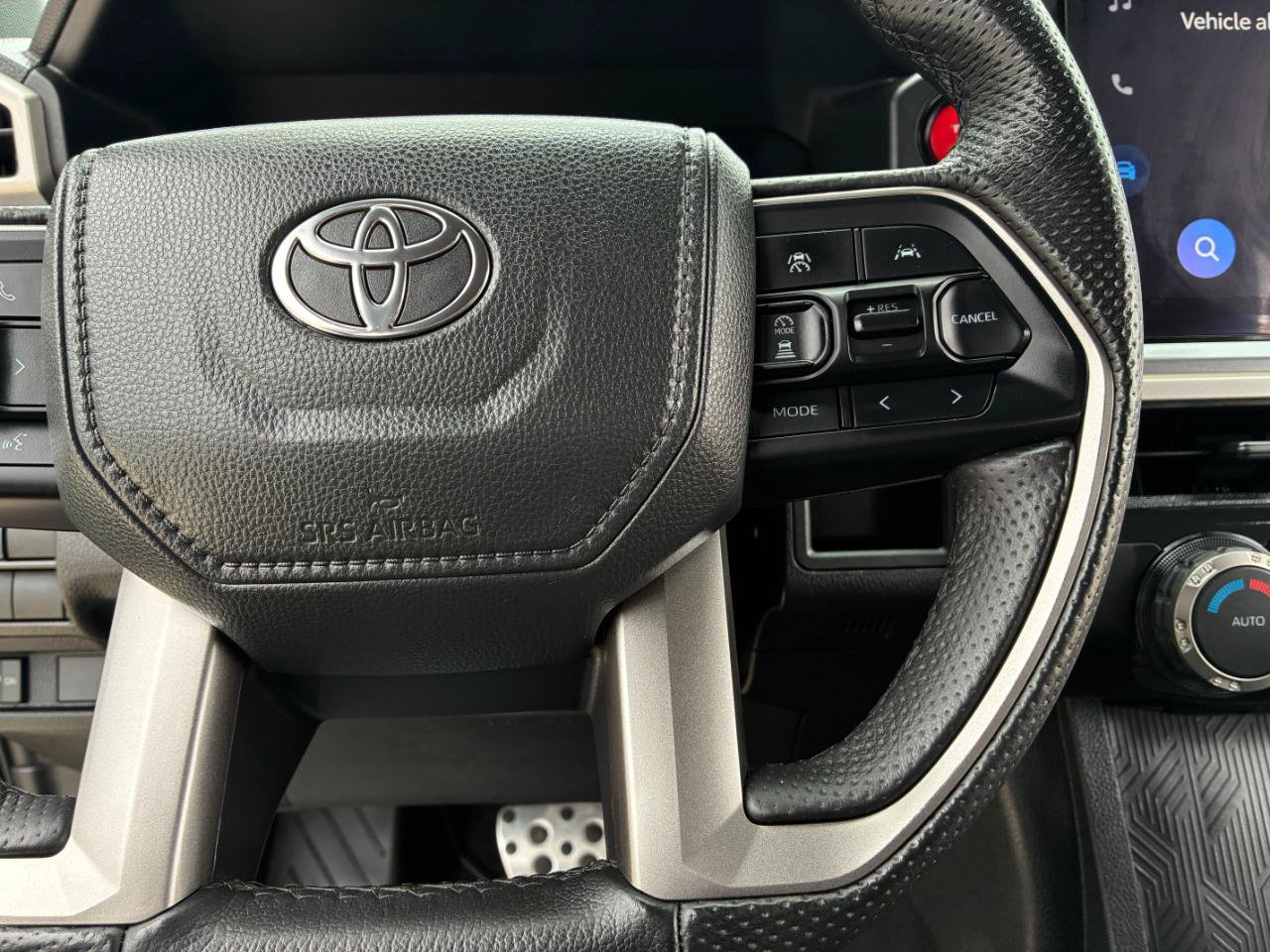 Used 2025 Toyota Tacoma TRD Sport AWD/4WD image 24