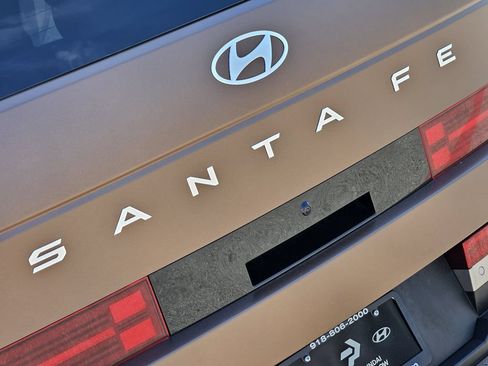 Certified 2025 Hyundai Santa Fe Limited AWD/4WD image 7