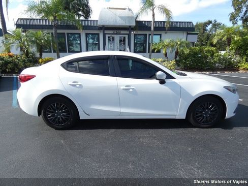 Used 2015 MAZDA MAZDA3 i Sport FWD image 2