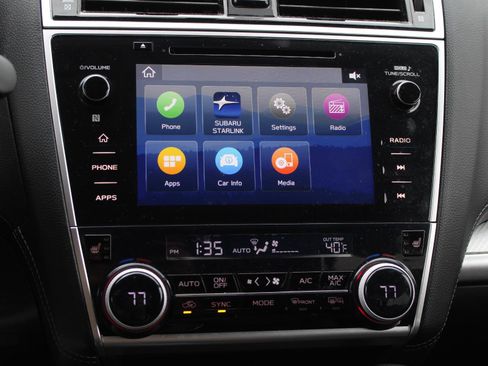 Used 2019 Subaru Outback 2.5i Premium image 14