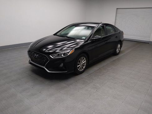 Used 2018 Hyundai Sonata SE FWD image 2