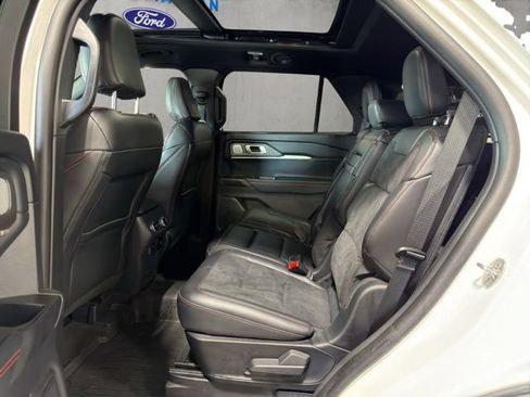 Certified 2025 Ford Explorer ST AWD/4WD image 8