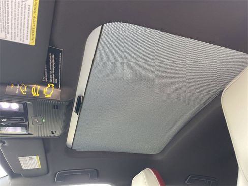 New 2026 Volkswagen GTI SE image 18