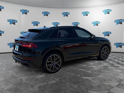 Used 2022 Audi Q8 Prestige AWD/4WD image 5