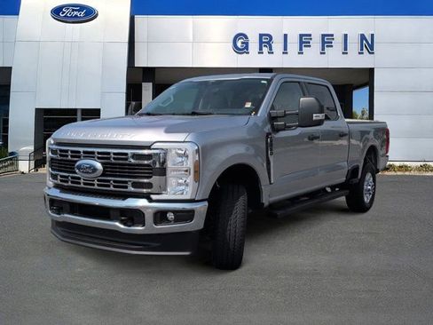 Used 2024 Ford F250 XLT w/ FX4 Off-Road Package AWD/4WD image 11