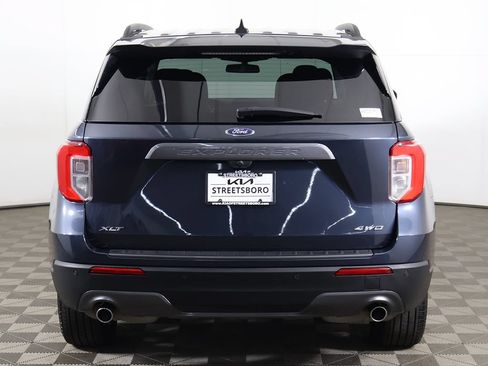 Used 2023 Ford Explorer XLT w/ Equipment Group 202A AWD/4WD image 13