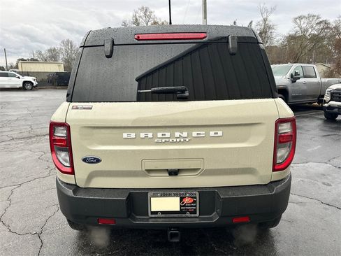 Used 2024 Ford Bronco Sport Badlands image 7