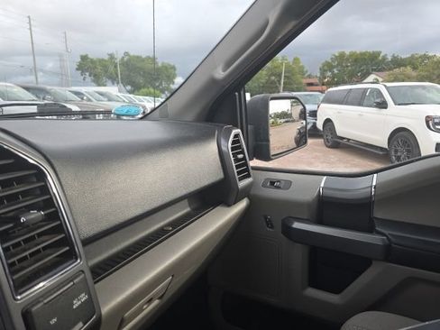 Used 2018 Ford F150 XLT w/ Equipment Group 302A Luxury AWD/4WD image 15